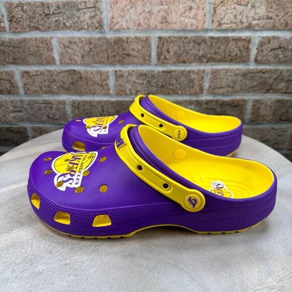 Crocs NBA Los Angeles Lakers Classic Clogs Purple Basketball Lebron M 11 W 13 - Picture 1 of 15